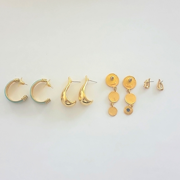 Bundle of 6 Goldtone Earrings - Picture 6 of 8